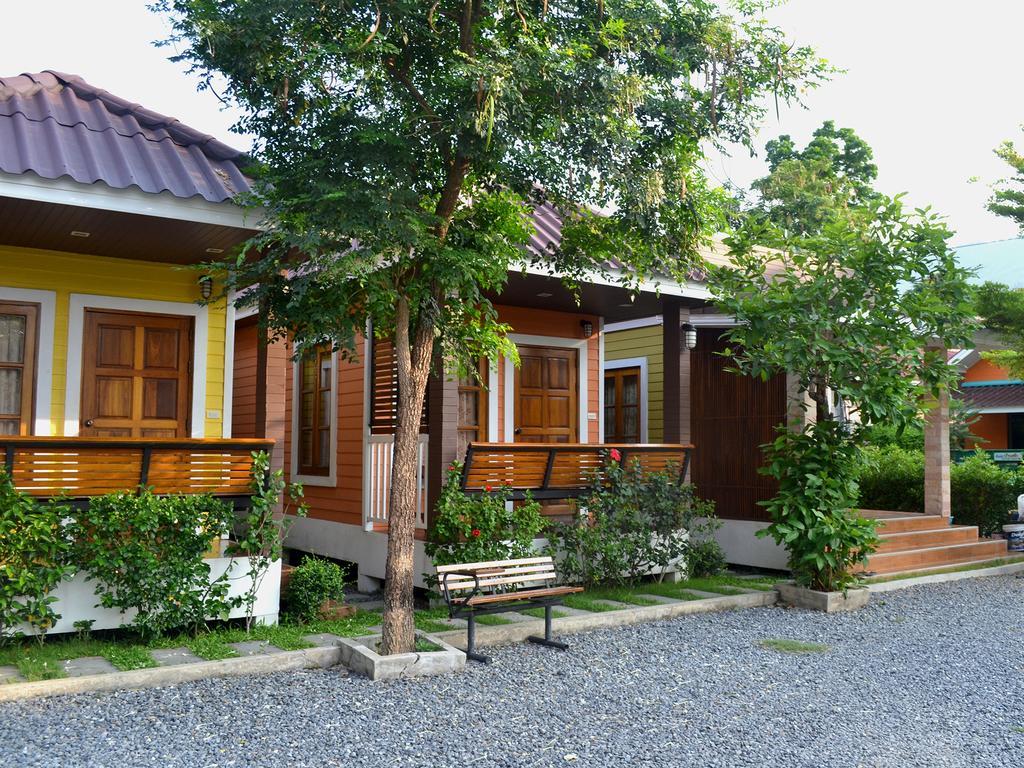 Toffee House Hotel Nakhon Nayok Room photo