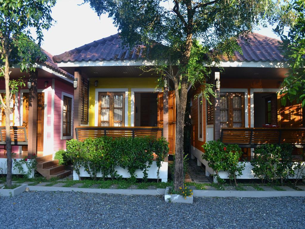 Toffee House Hotel Nakhon Nayok Room photo