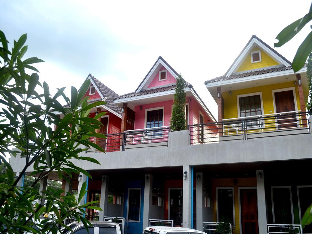 Toffee House Hotel Nakhon Nayok Exterior photo
