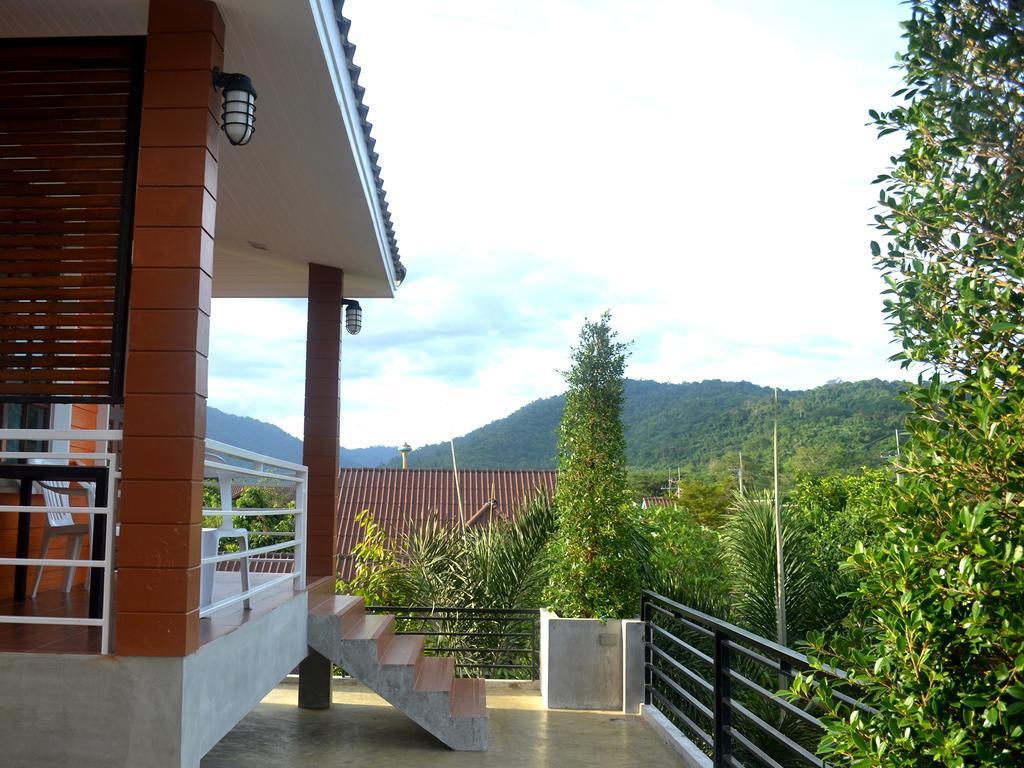 Toffee House Hotel Nakhon Nayok Exterior photo