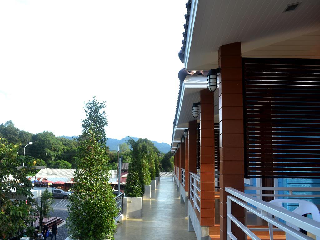 Toffee House Hotel Nakhon Nayok Exterior photo