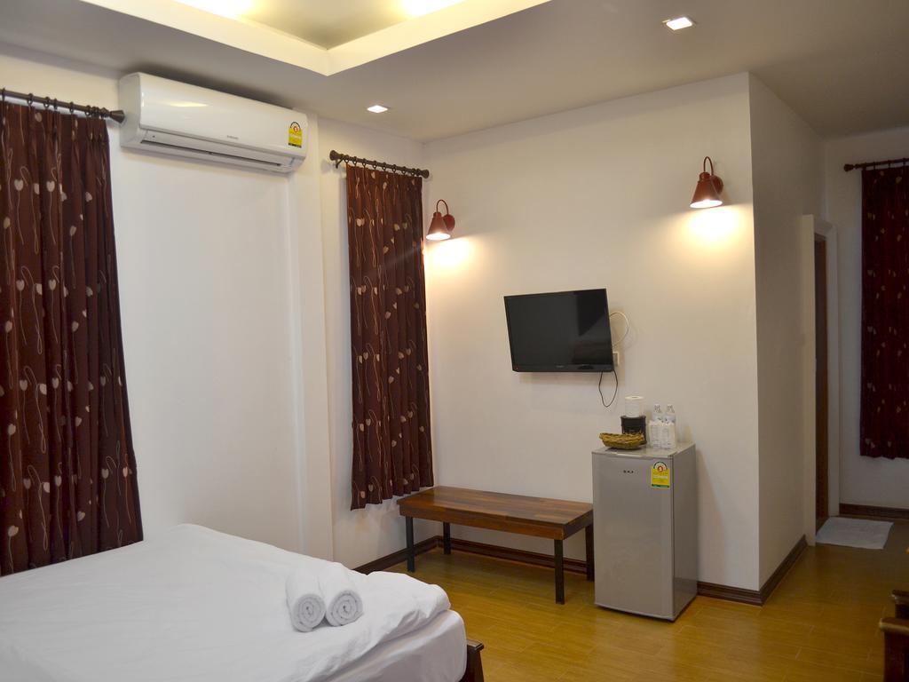 Toffee House Hotel Nakhon Nayok Exterior photo