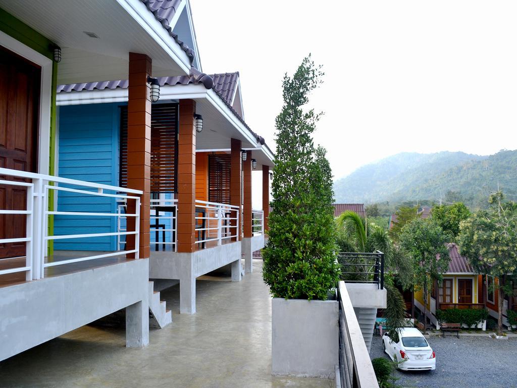 Toffee House Hotel Nakhon Nayok Exterior photo
