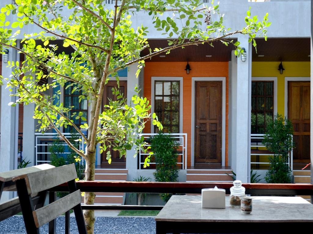 Toffee House Hotel Nakhon Nayok Exterior photo