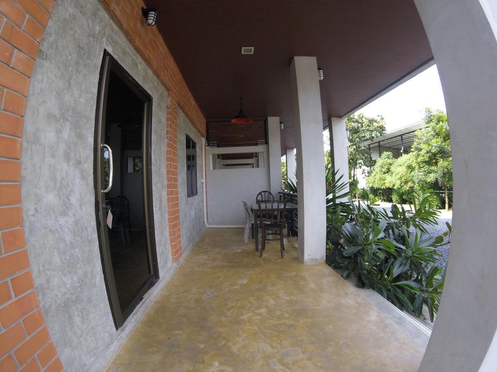 Toffee House Hotel Nakhon Nayok Exterior photo
